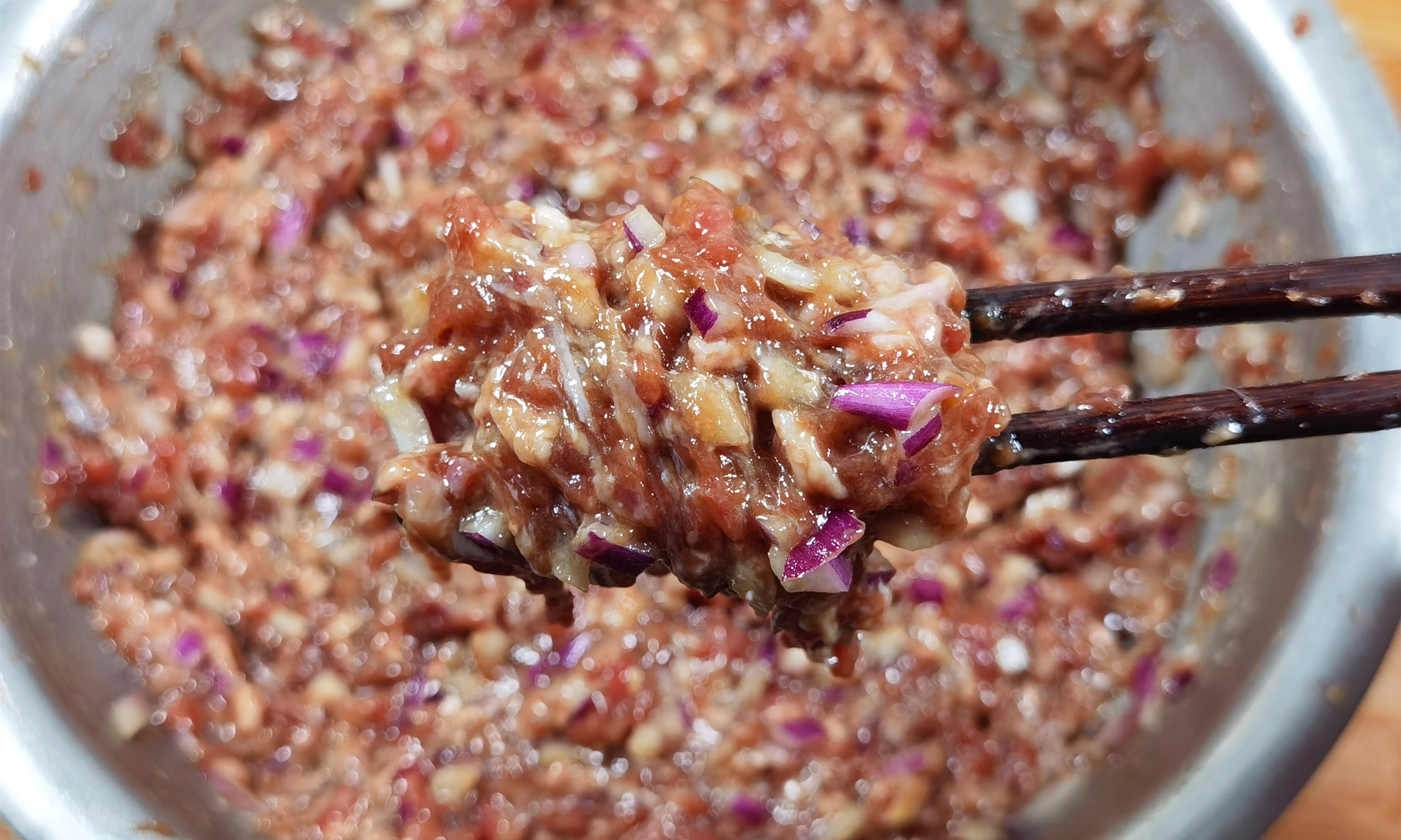 调饺子馅牢记二放二不放,调肉馅加淀粉