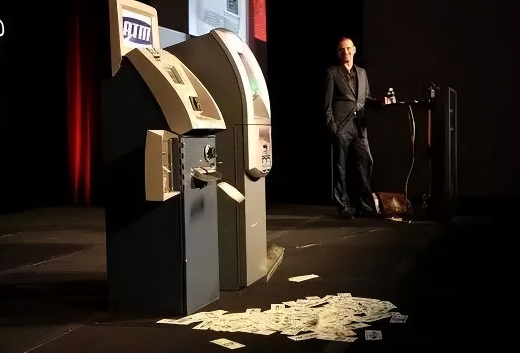 美国著名黑客演示让atm机吐钞票,黑客比赛让atm机狂吐钞票