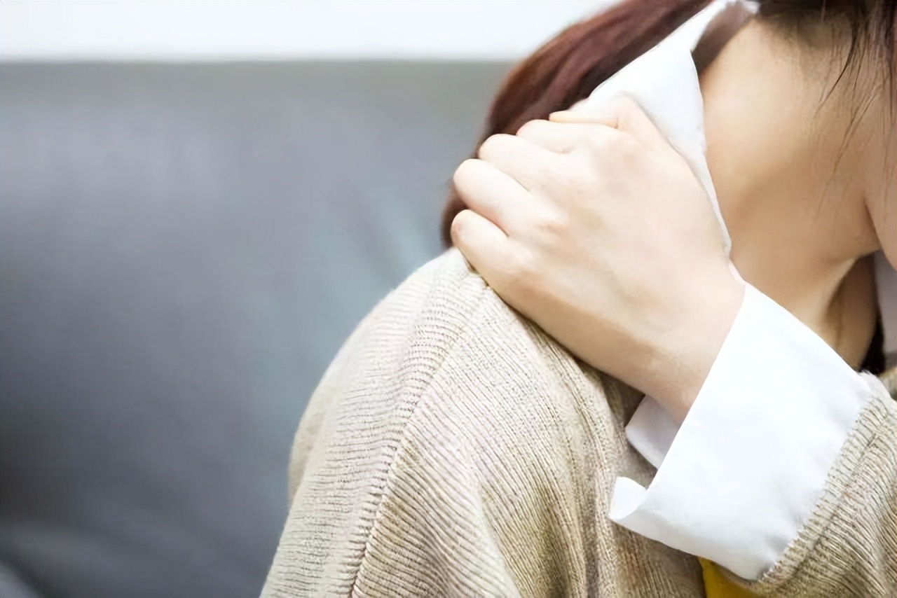 肩膀疼用什么办法判断是肩周炎,肩膀总疼