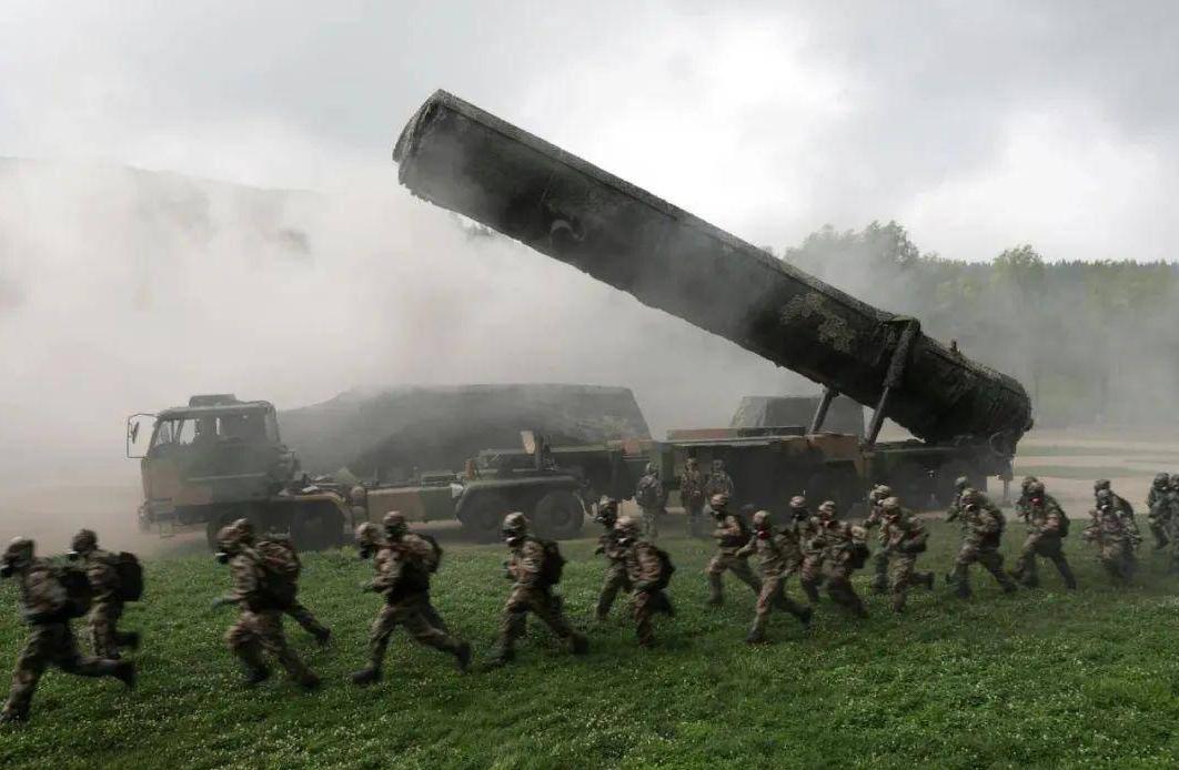 火箭军10个洲际导弹旅,40个导弹旅到底有多猛