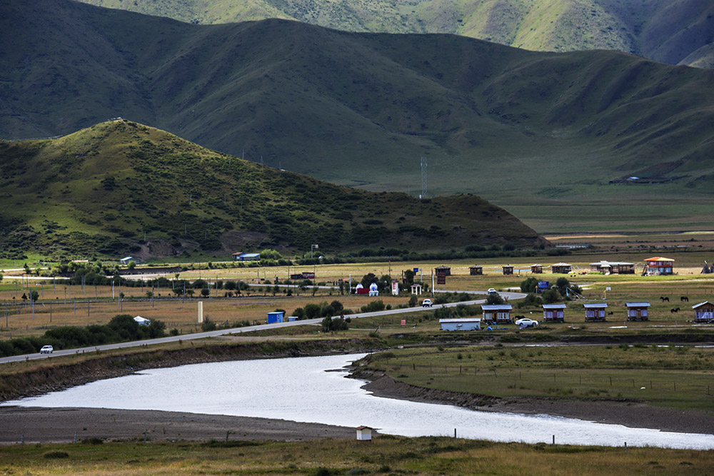 西部大草原旅游攻略,四川红原大草原自驾旅游攻略