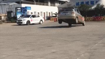 也别自作多情冬天一般朋友见面都说自己手冷真行动了还容易闹笑话