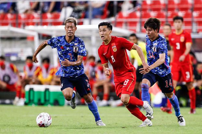 国足1:3惨败回放分析,国足0:1不敌日本图片