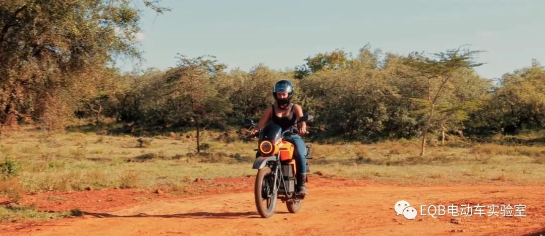 售价约1万元，180km大续航，非洲自己制造的首款电摩RoamAir