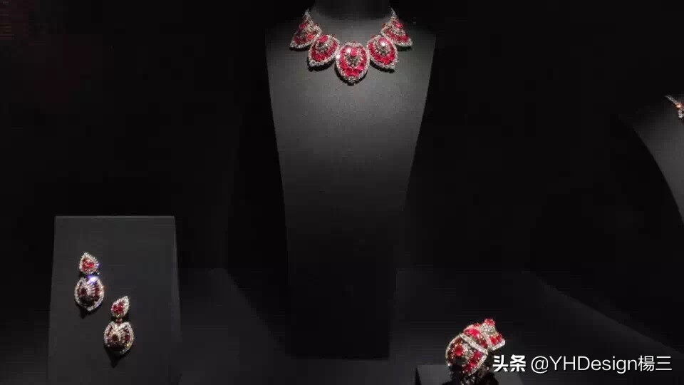 施华洛世奇只是水晶和钻石饰品吗,施华洛世奇的水晶假不假