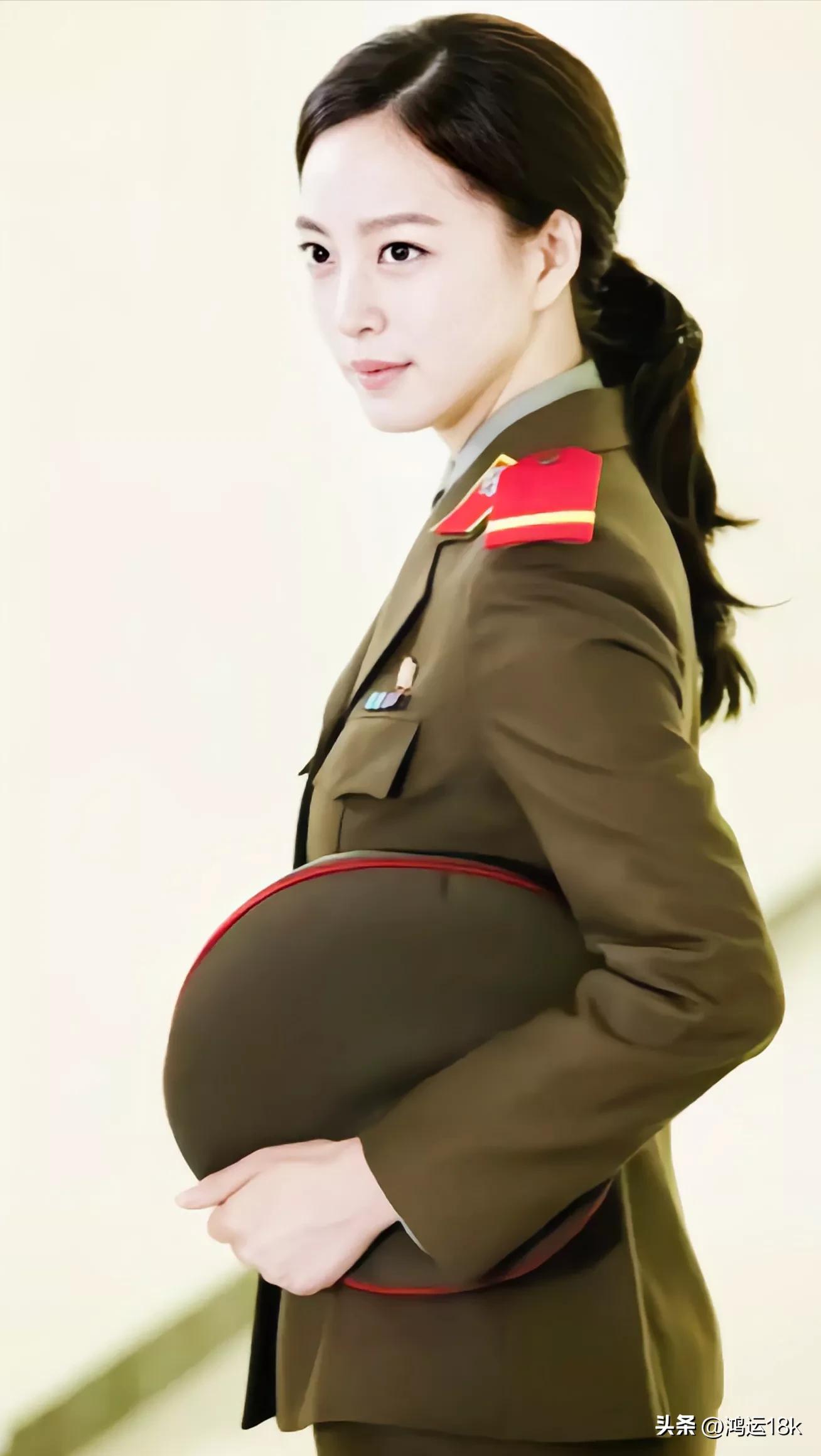 韩国演员韩艺瑟生活照,韩艺瑟显老