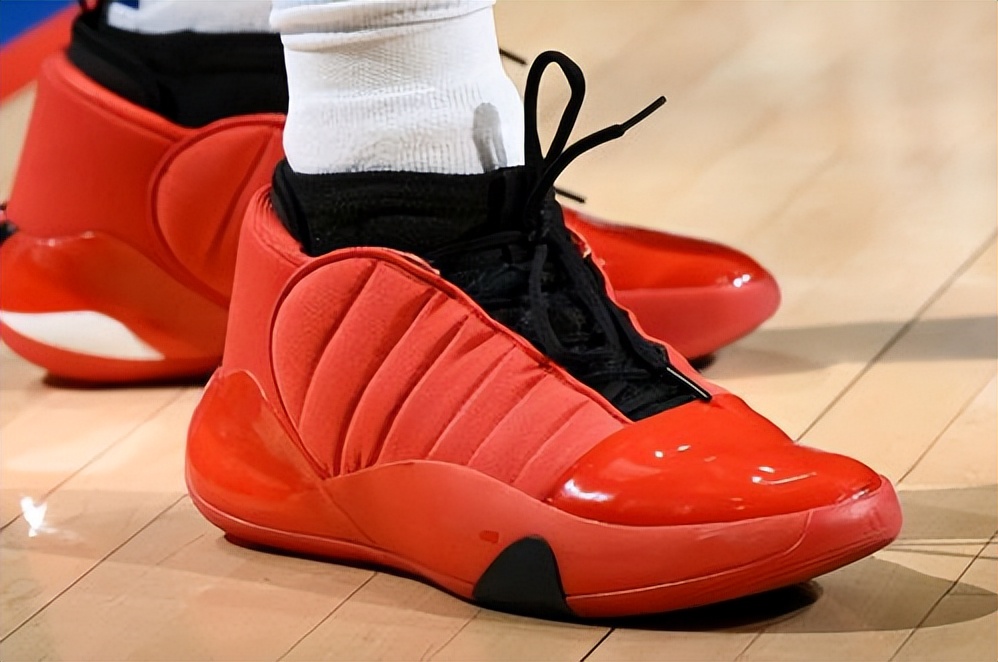 今日nba球鞋上脚一览,最不可思议的nba上脚球鞋