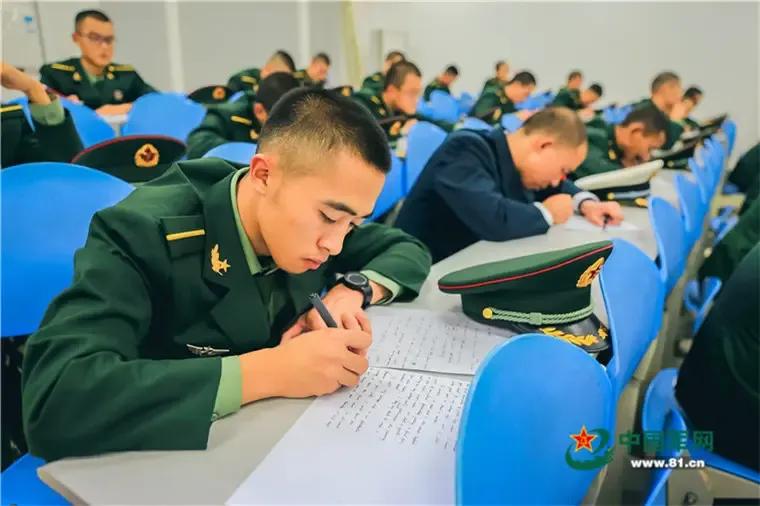 专科国防生定向培养士官,军校和定向培养士官在校区别