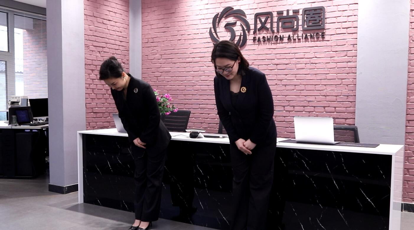 礼仪培训师线上学线上考,形体礼仪培训师证书怎么考