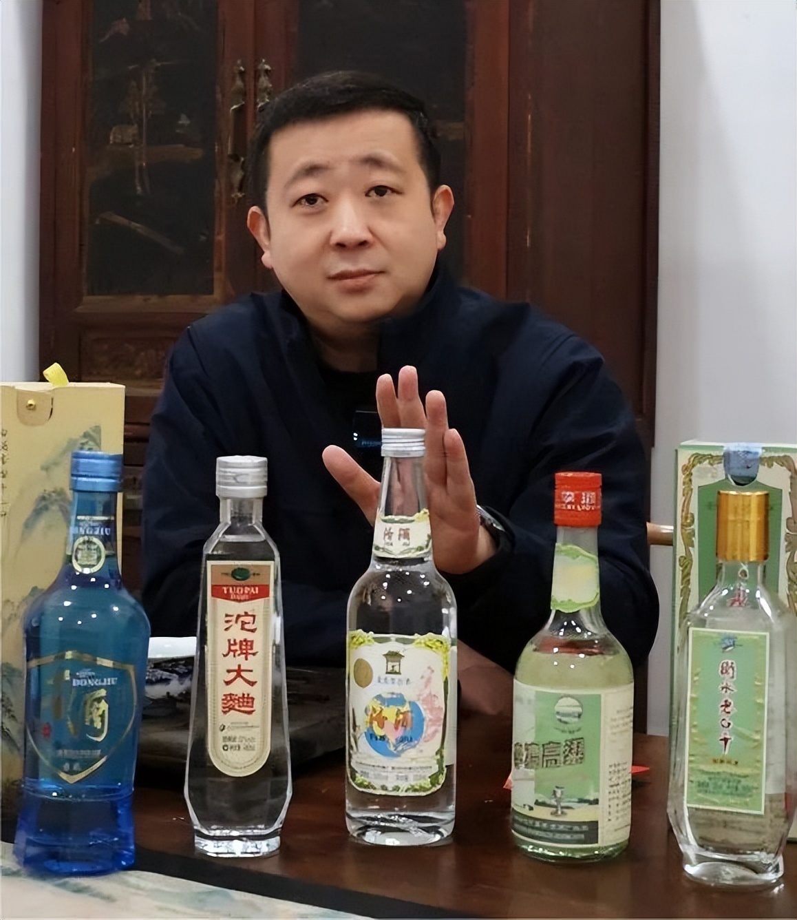 中国老酒收藏第一人曾宇老师,曾宇收藏酒老视频