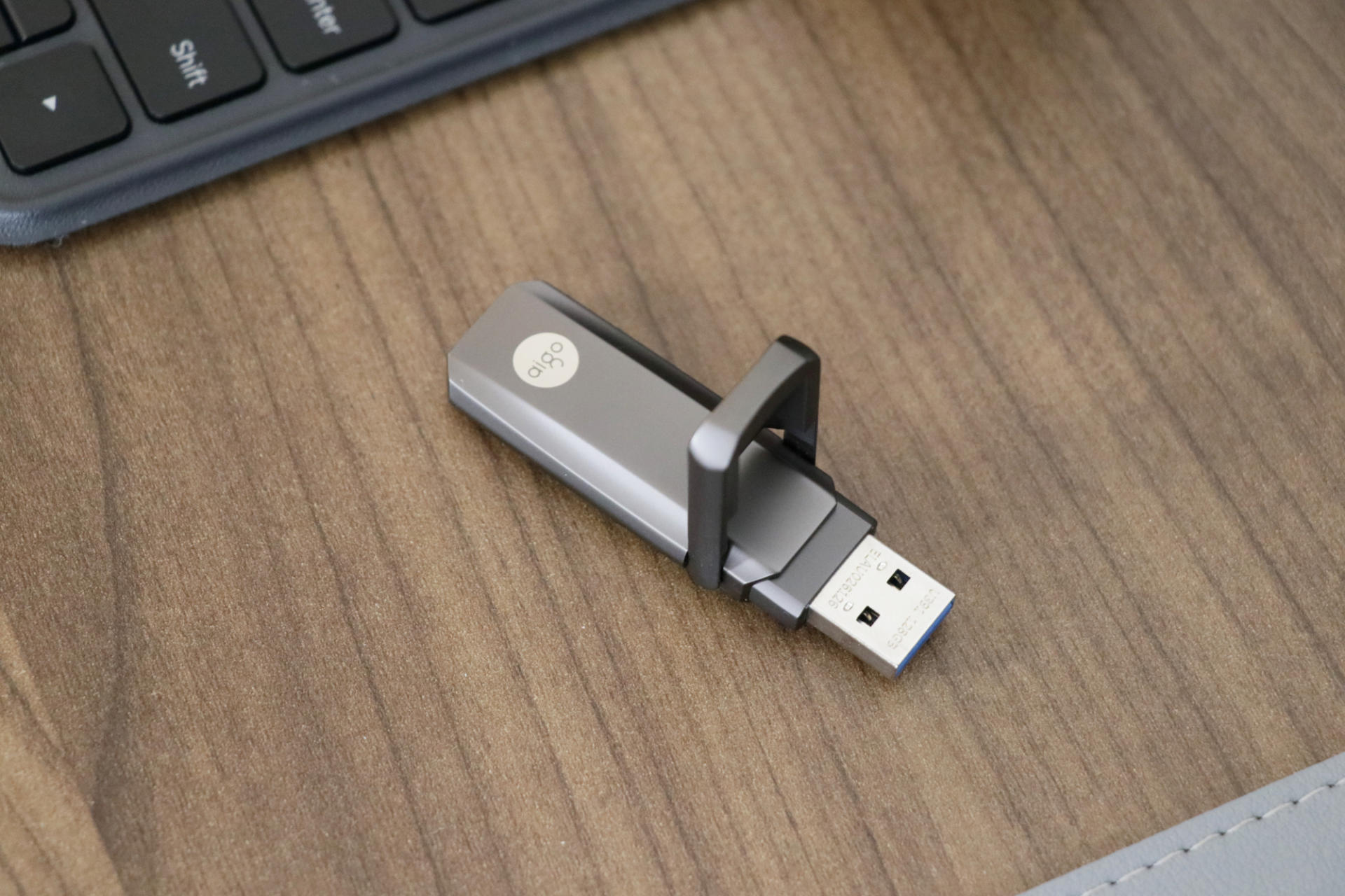 插入u盘开机黑屏,插入u盘启动盘蓝屏