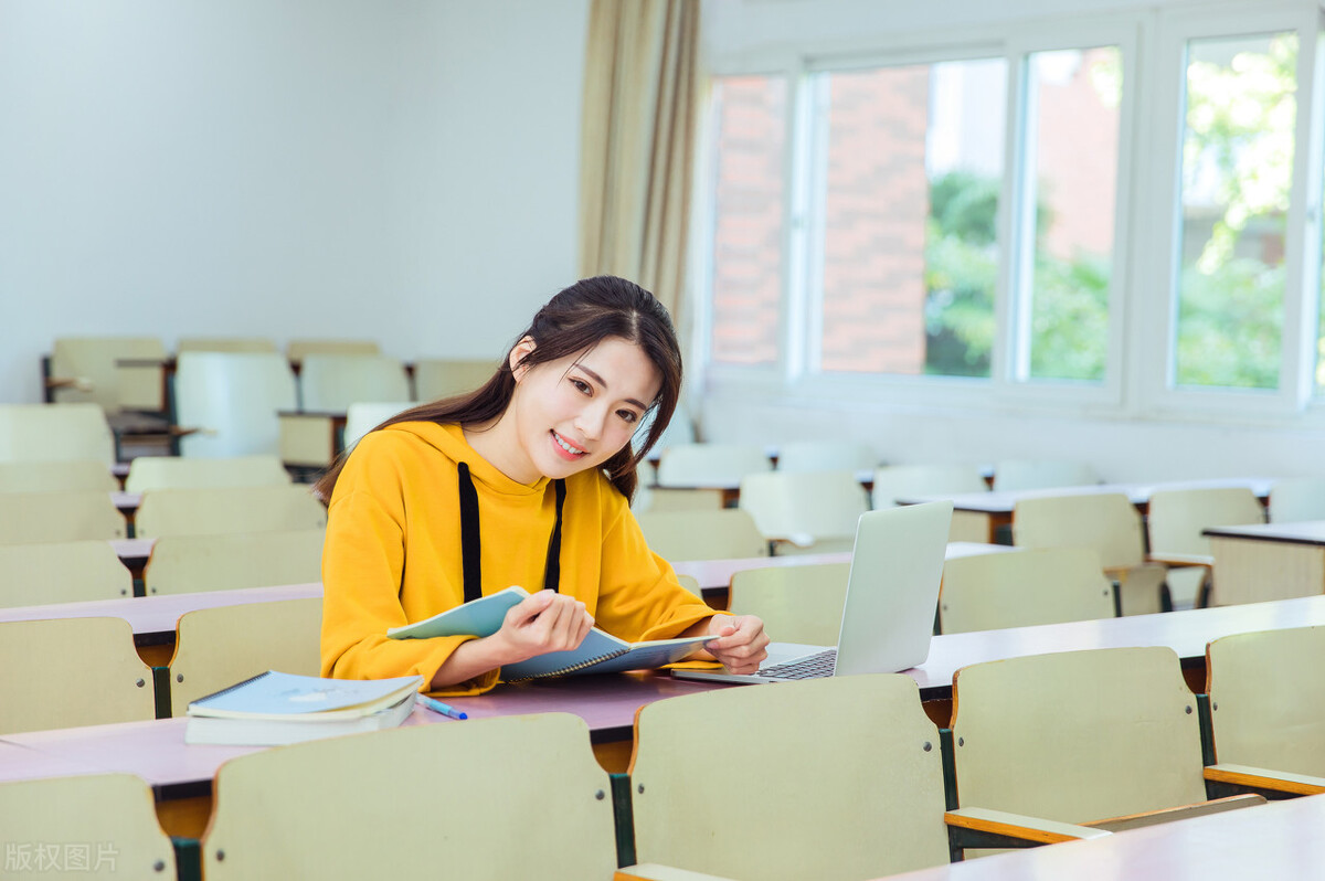 公务员考试适合什么样的人考,报考公务员怎么样报容易考上