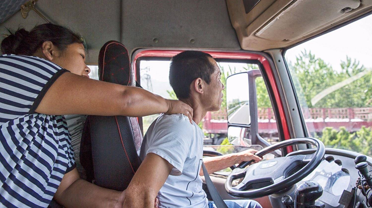 月薪3000招不到民工,月薪三千招不到农民工