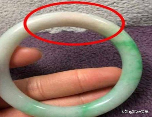 变种的翡翠变黄,变种发黄的冰翡翠