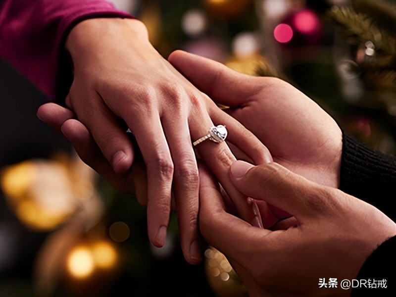 戒指太紧了会给身体带来伤害吗,戒指太紧了取不下来教你一招解决