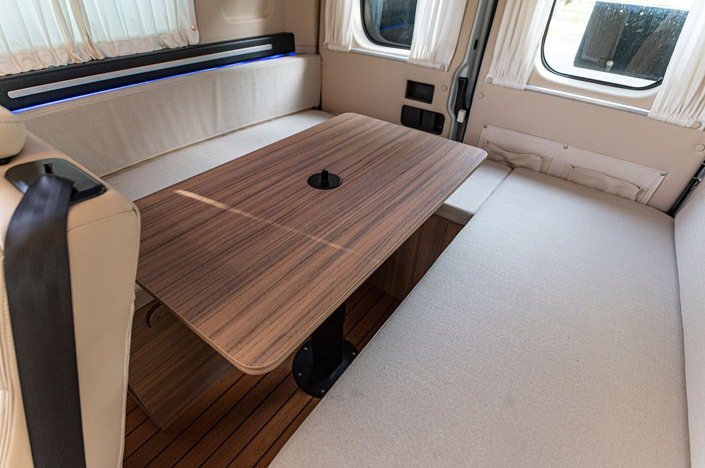 短小精干的b型房车,短小精悍的房车