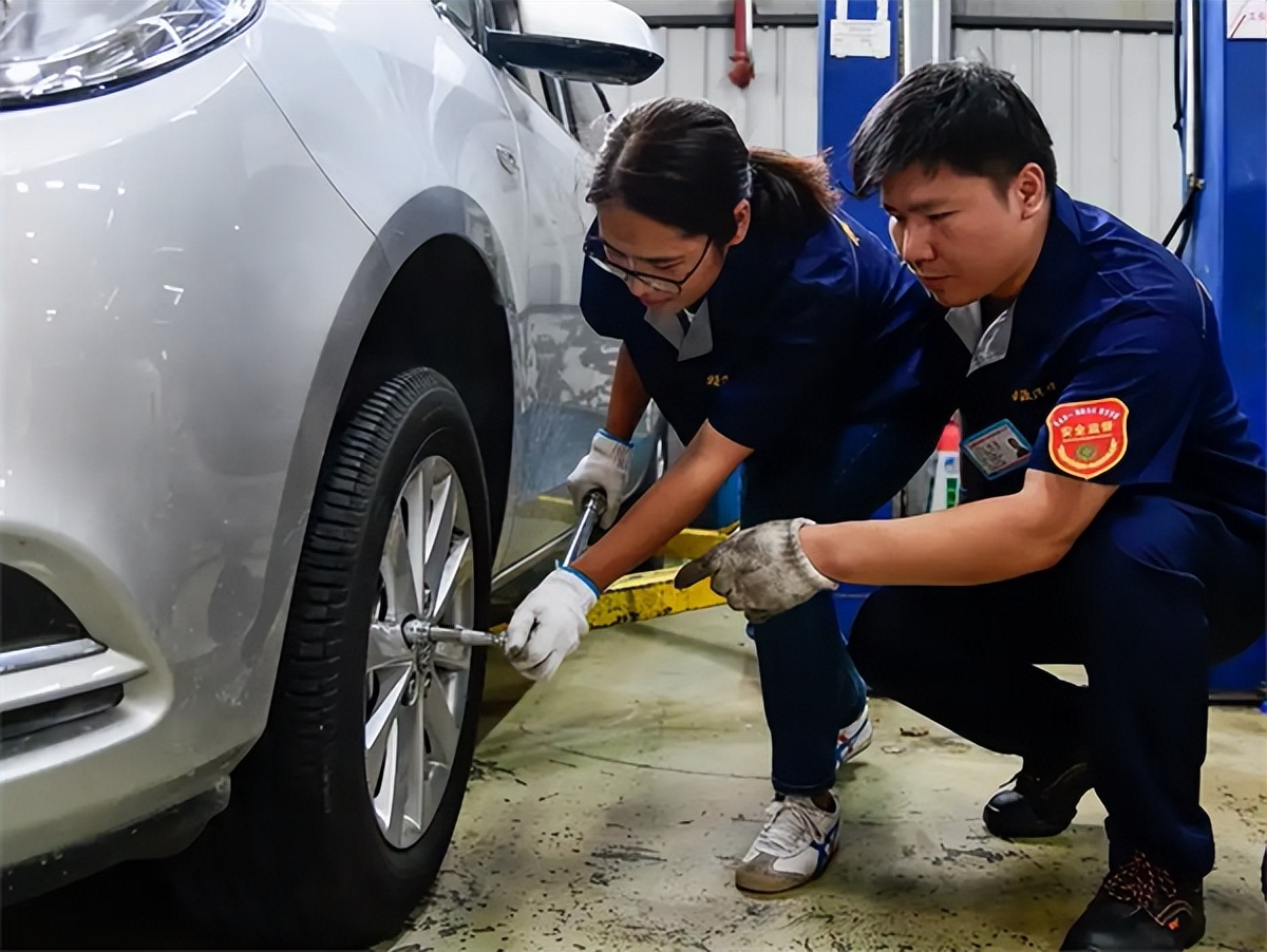广州轮胎汽配批发,广州轮胎翻新大市场