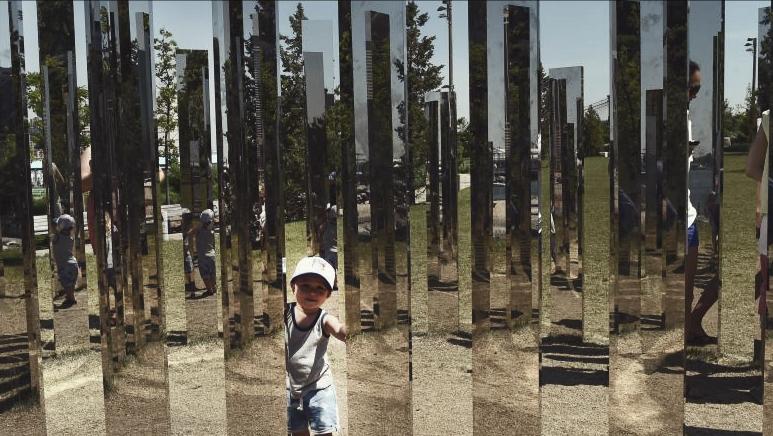 宇宙是个圆球,宇宙是个无限小又无限大的球体