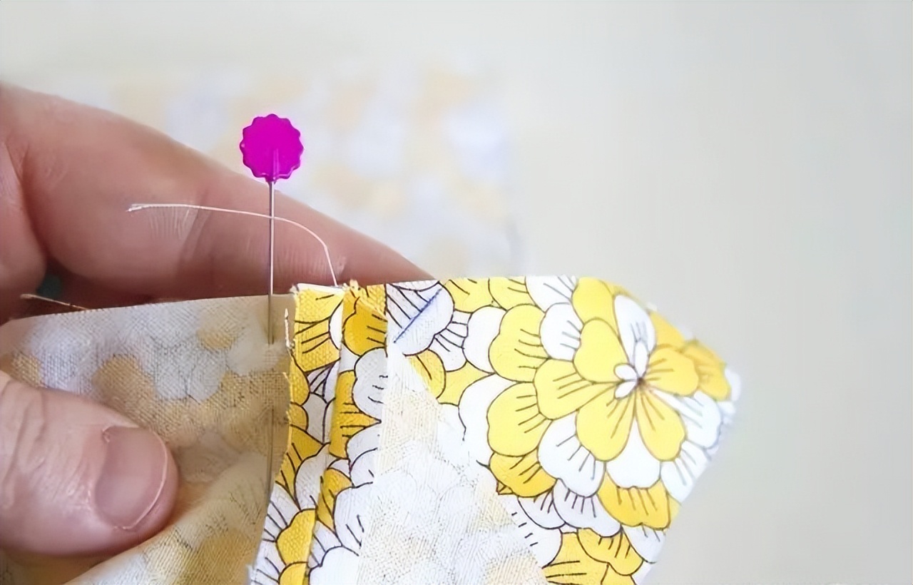 缝纫必看小妙招，省布包边条的裁剪方法，你一定要学学！