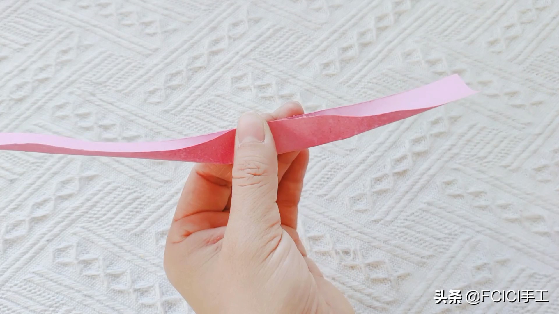 蝴蝶折纸戒指网红款,蝴蝶戒指折纸超简单教程