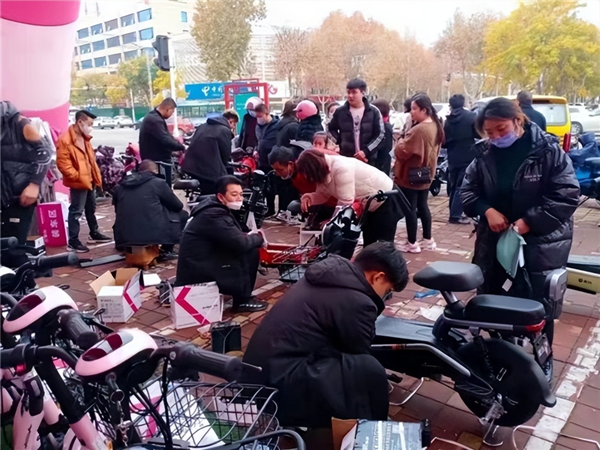 央视走进爱玛工厂、门店，揭开涨价潮下爱玛依然热销的秘密