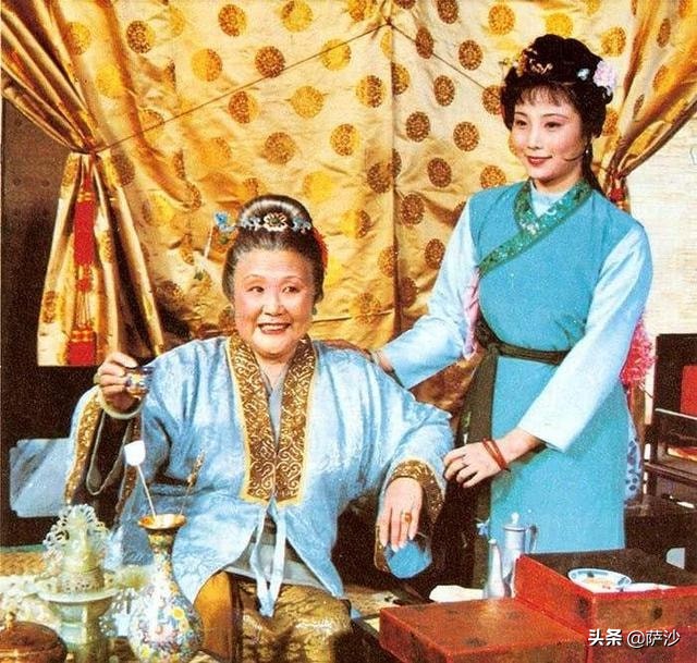 贾政喜欢贾环还是贾宝玉,贾政三个女儿