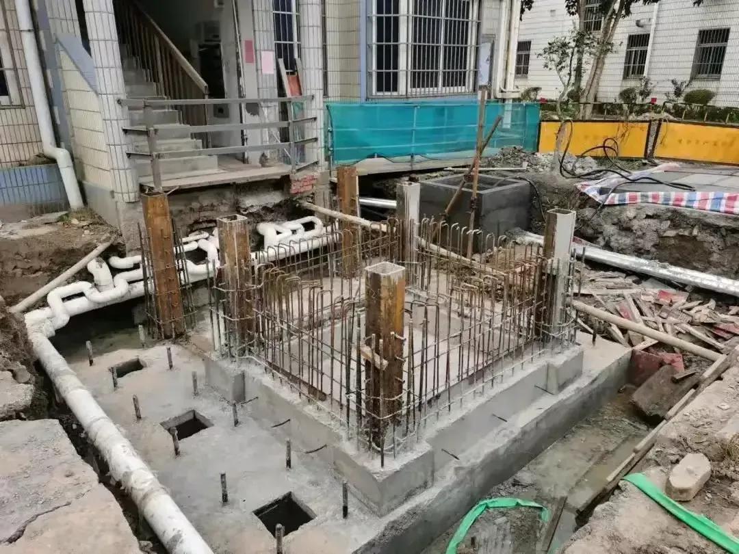 旧住宅多层楼房加装电梯如何施工,老楼加装电梯施工要求