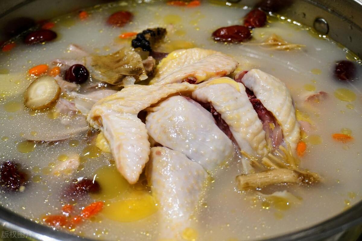 最出名的火锅店是什么,全国火锅店排名第一的是什么