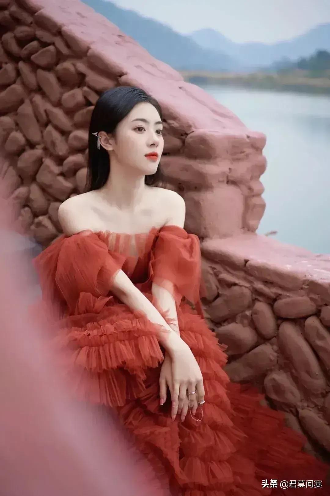 「现代诗」爱之旅文/温筱鸿