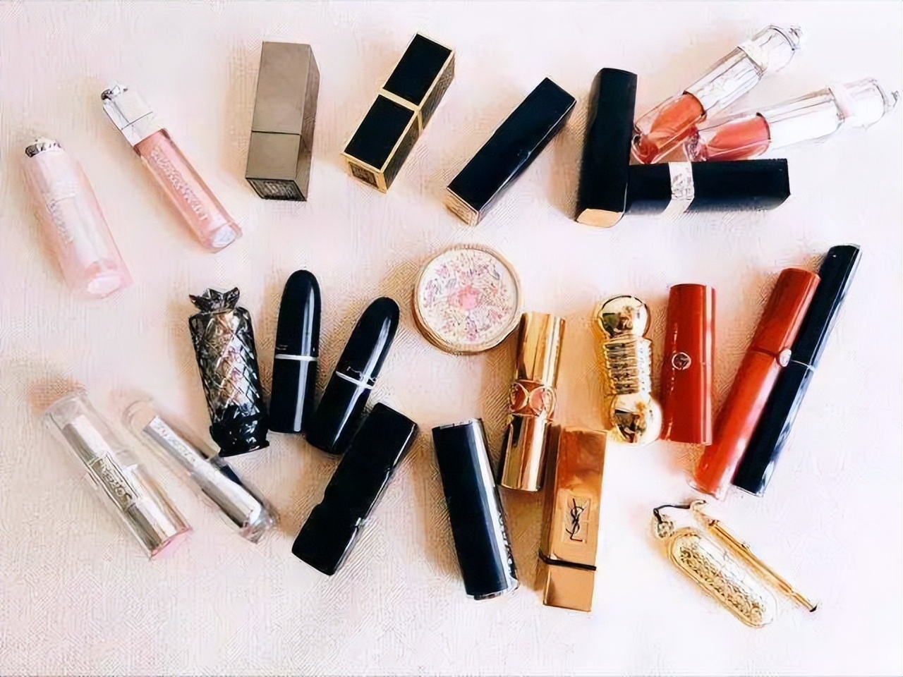 男追女：女生从不主动告诉你，其实她最喜欢这样的礼物