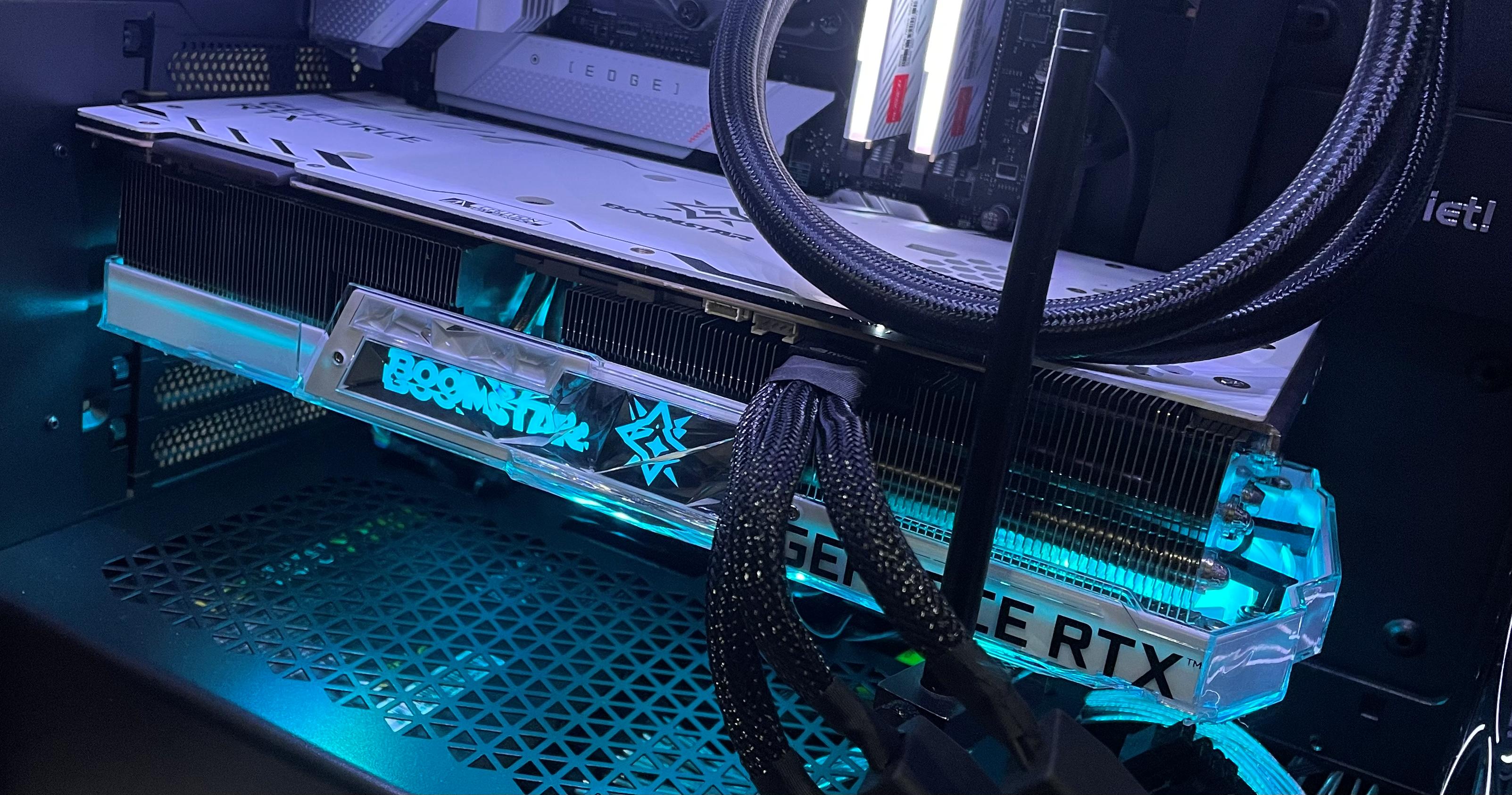 平民法拉利再升级，金百达刃3600CJRRGB内存测评