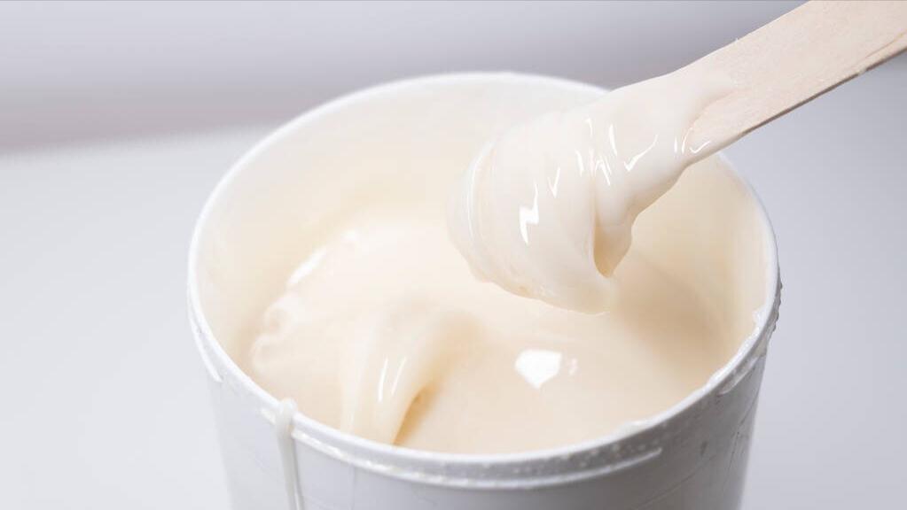 女性屁股中间毛太多，正常吗？能不能直接剃掉？医生劝你手下留情