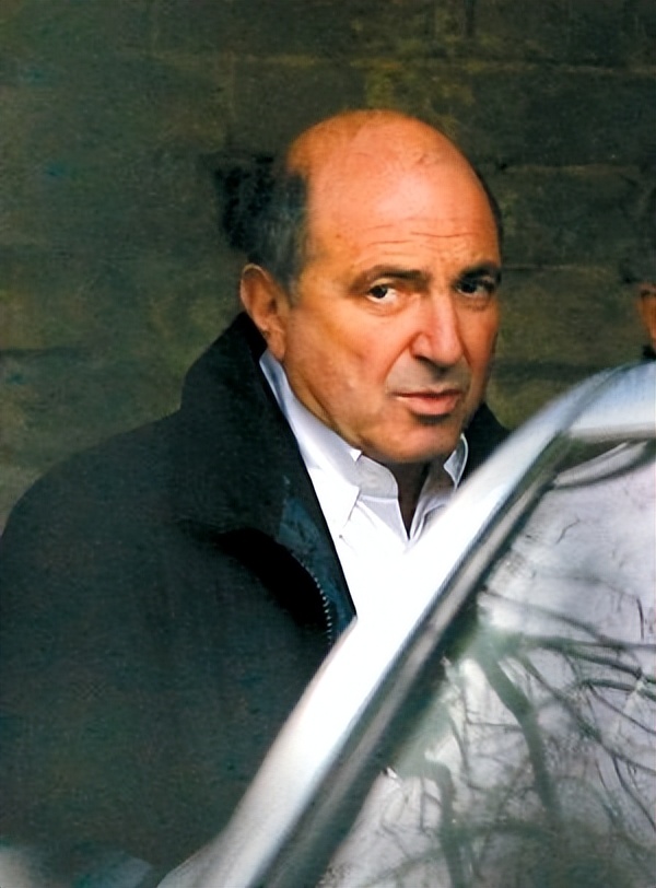 别列佐夫斯基和普京,俄罗斯富翁别列佐夫斯基