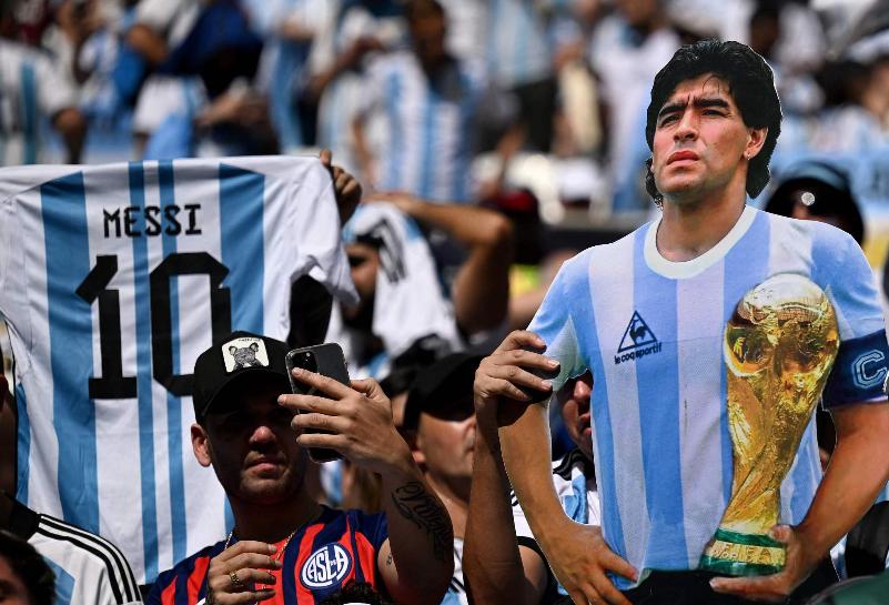 世界足球英雄盘点,足球世界最强先锋