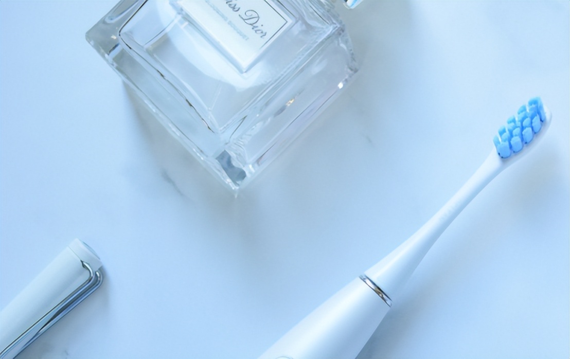 牙刷电动牙刷是智商税吗,u型牙刷是智商税吗