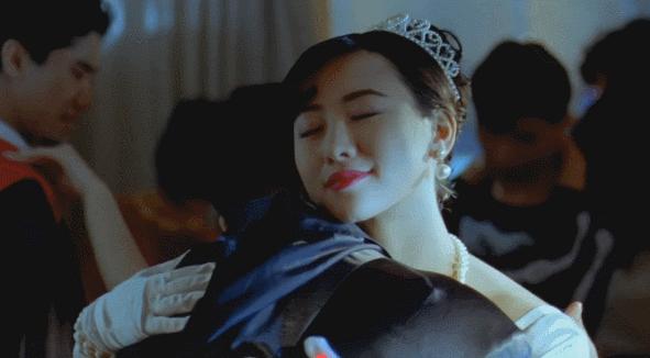 她拍过无数香艳片，这却是口碑最好的一部