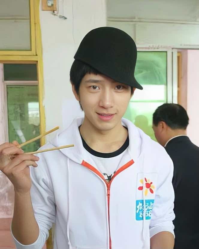 出生28天就被抛弃完整版,出生28天惨遭抛弃