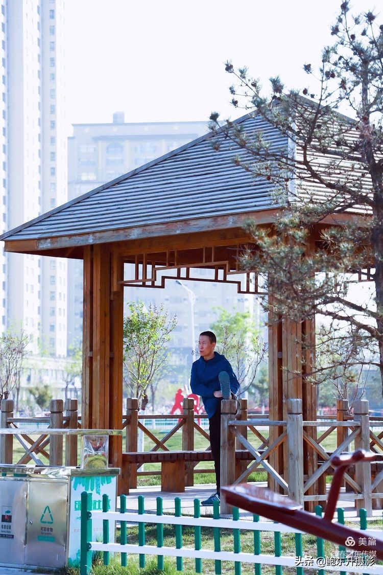 清晨的公园静态美和动态美,运城体育公园夜间灯光