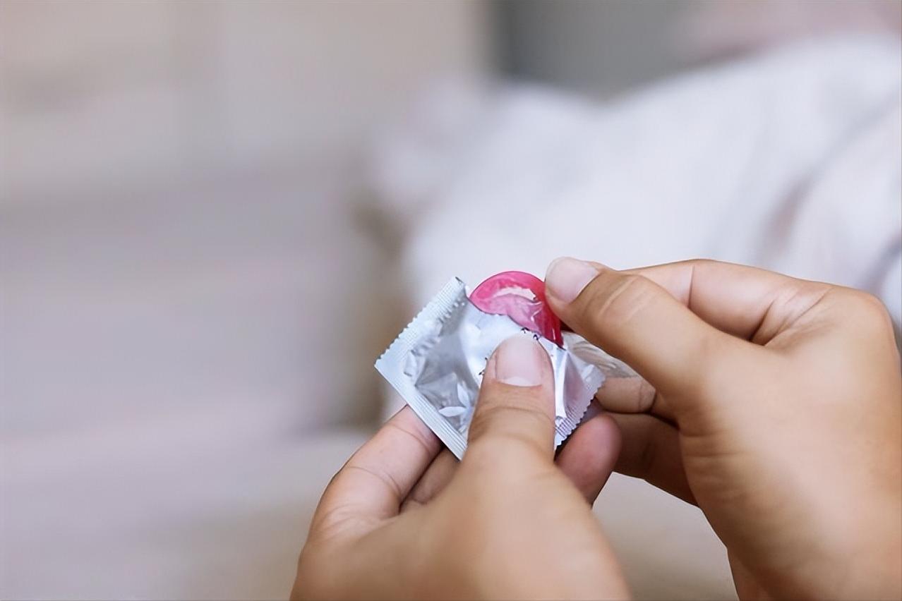 避孕套前面的尖尖有什么用?关于避孕套的小知识，男女都该了解