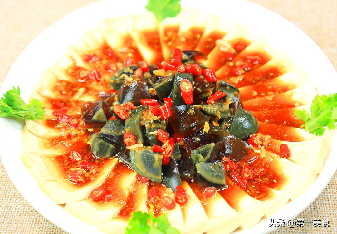 豆腐的传统做法石磨豆腐,腊月二十五做豆腐图片