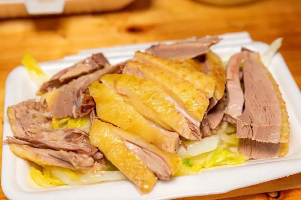 除了淄博还有哪里的烧烤值得打卡,最近火的除了淄博的烧烤还有什么