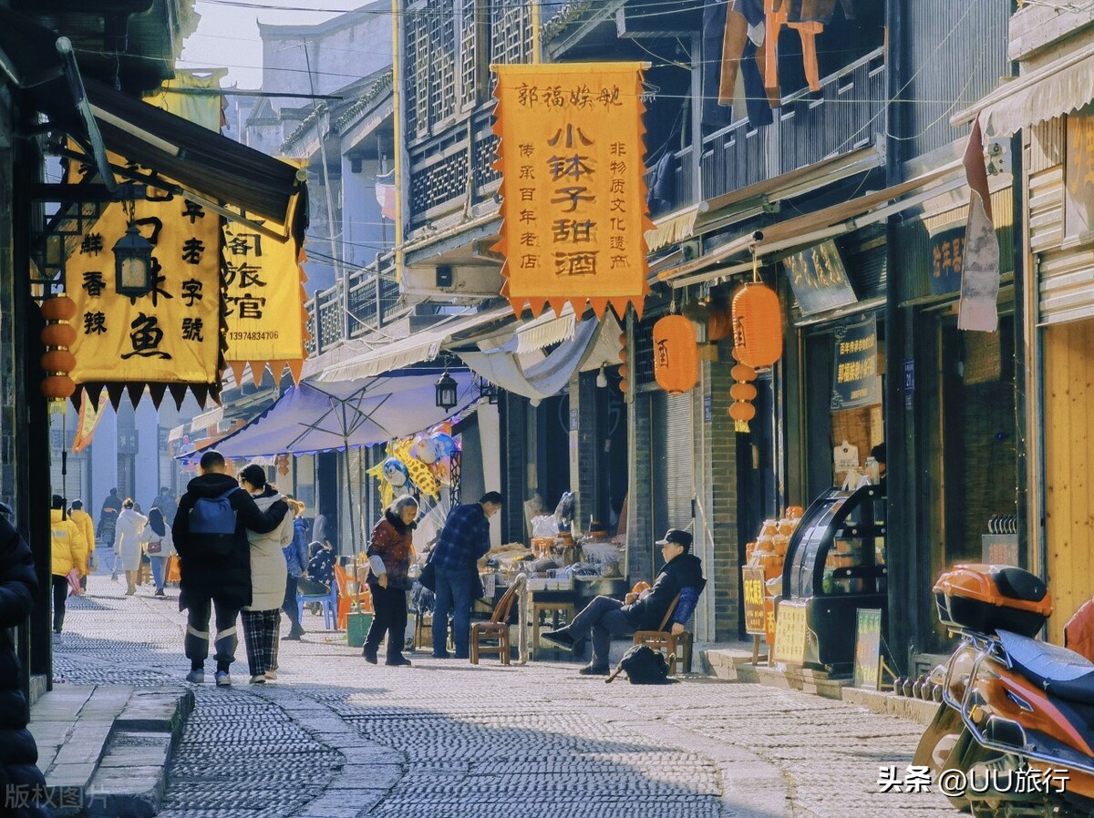 长沙最好玩的景点和最好吃的地方,桂林到长沙路上有什么景点值得玩