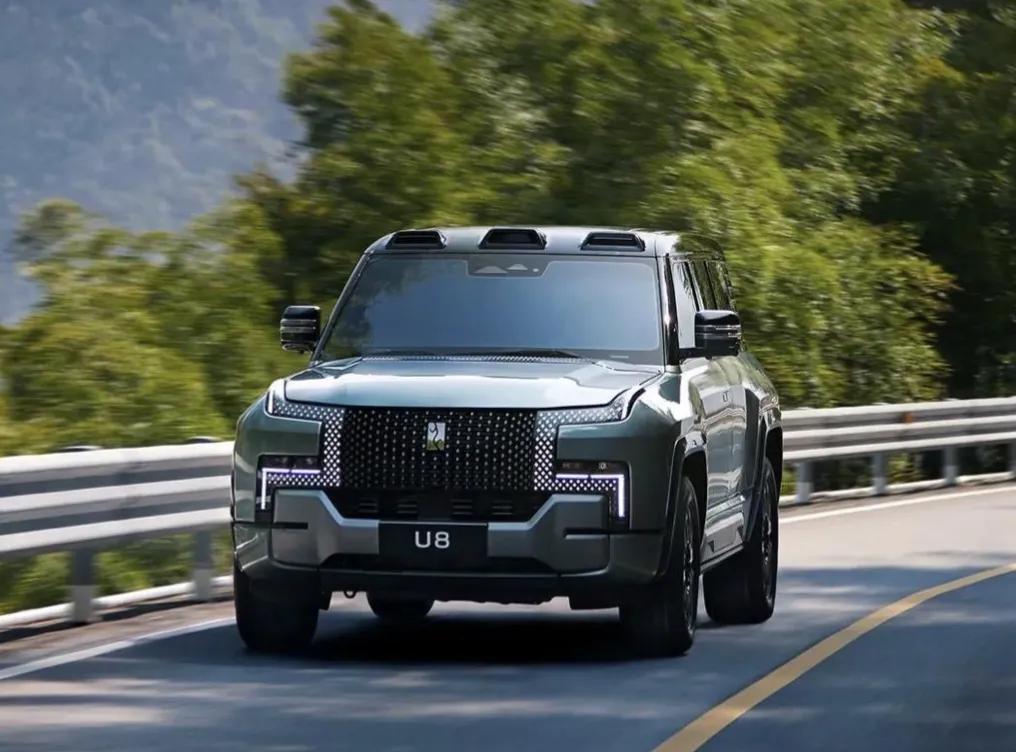 比亚迪仰望u8和问界m9哪个好,比亚迪仰望u8豪华版缺点有哪些