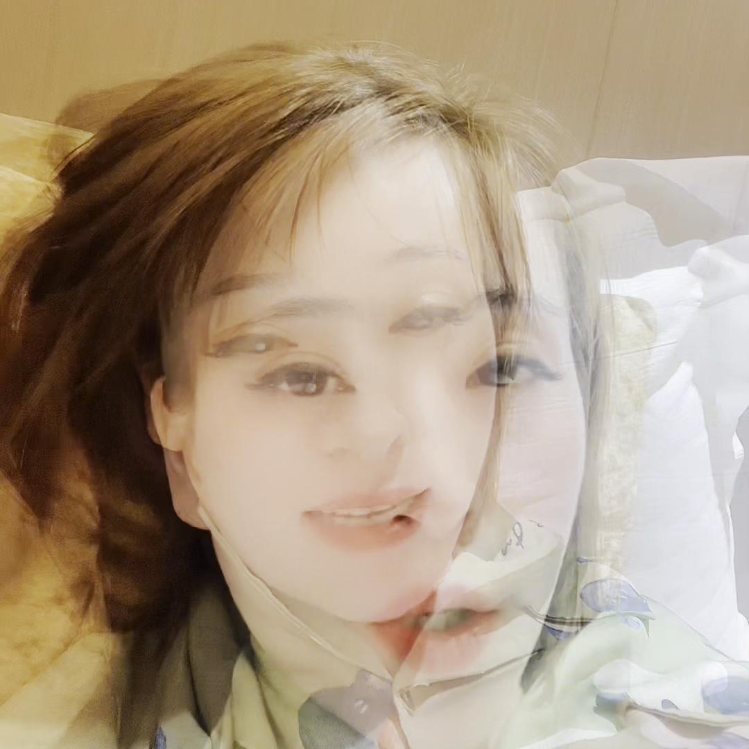 跟着我们公司旅游了好多次，自己和朋友也抱团出去过，这是...