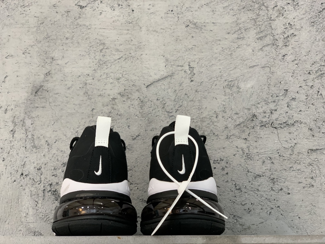 nikeairmax270react脚感怎么样,nikeairmax270气垫渐变色