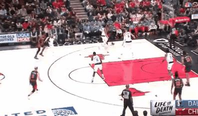 德罗赞的绝杀步行者视频,德罗赞绝杀步行者致敬科比