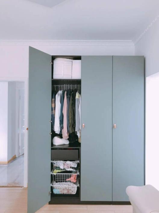 全屋柜门定制怎么选柜门,全屋定制柜门安装注意事项