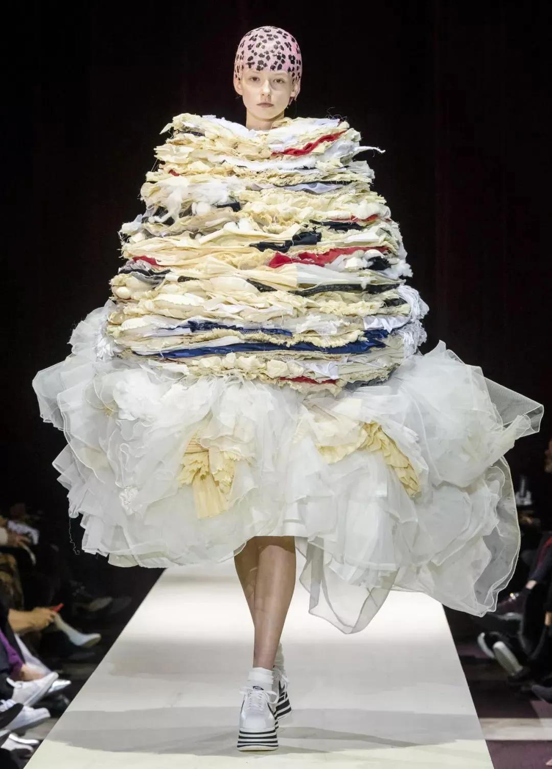 露后跟高跟运动鞋,不露脚高跟运动鞋