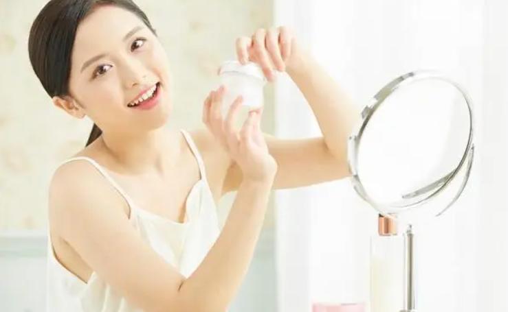 精华便宜的好用吗,精华值不值得入手