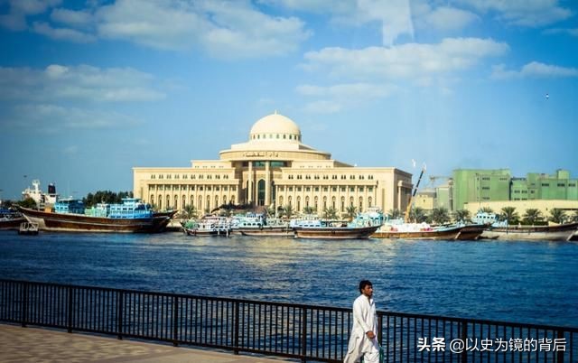 阿联酋7个酋长国贫富差距,阿联酋有哪七个酋长关系